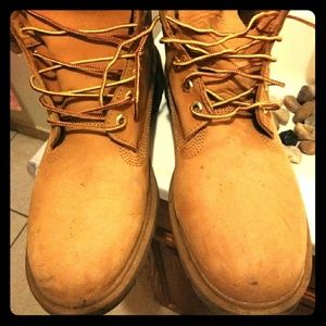 Mens timberlnd 6inch premium boots! Size 10